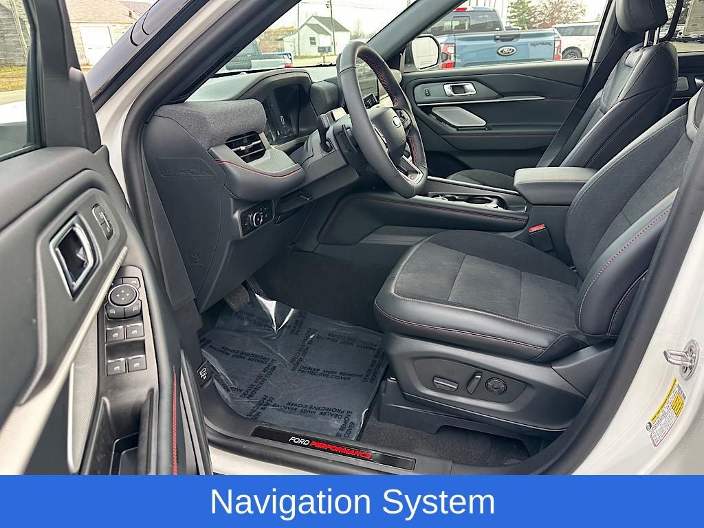 Used 2026 Ford Explorer - photo 12