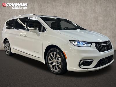 Used 2024 Chrysler Pacifica Pinnacle Minivan for sale #MF1173B - photo 1