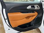 Used 2024 Chrysler Pacifica Pinnacle Minivan for sale #MF1173B - photo 14