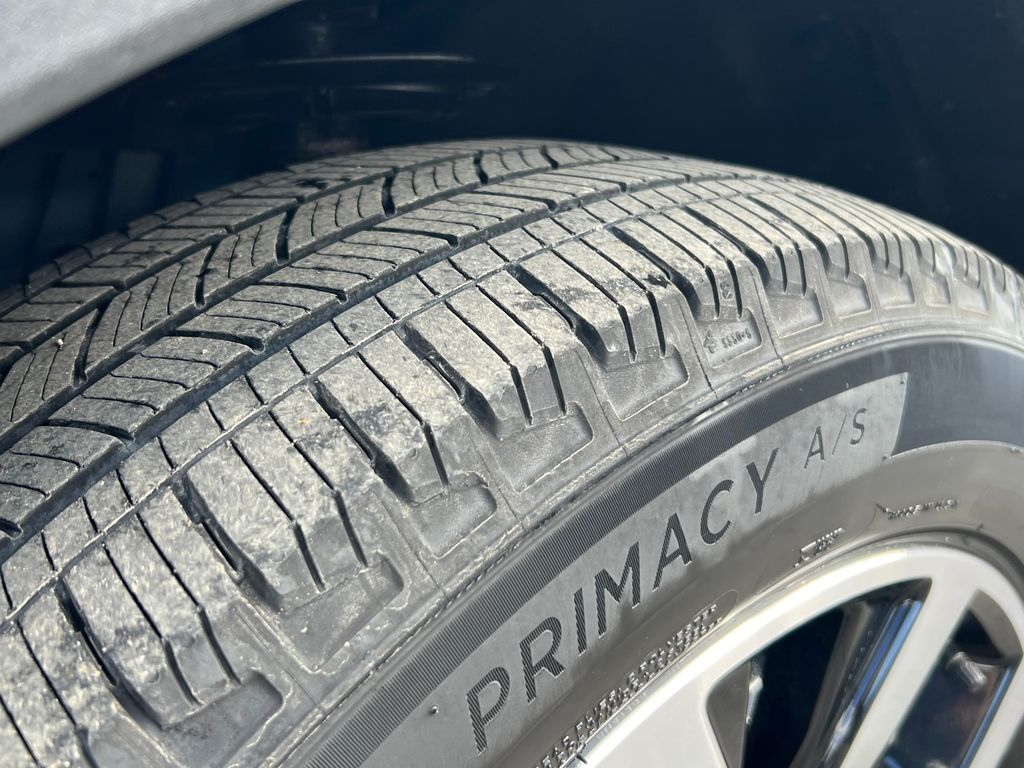 Used 2022 Ford Explorer - photo 31