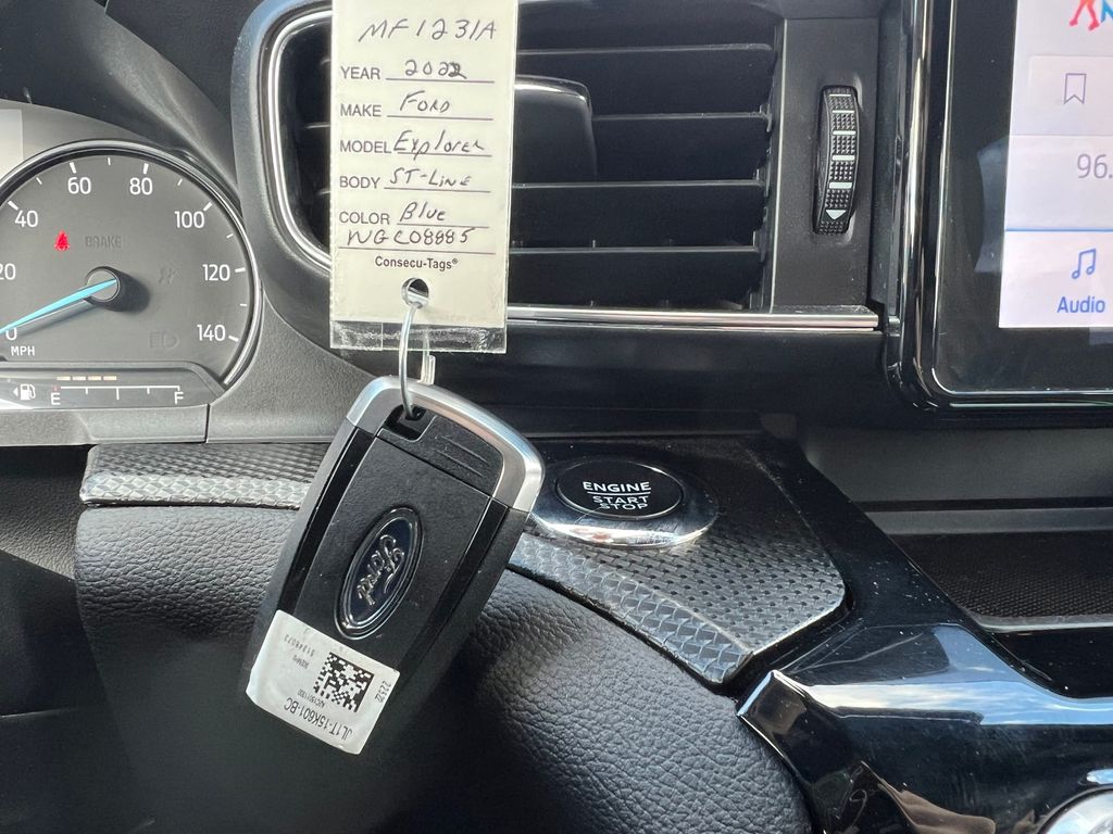 Used 2022 Ford Explorer - photo 32