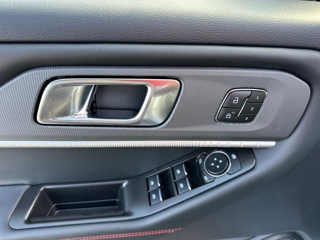 New 2026 Ford Explorer - photo 15