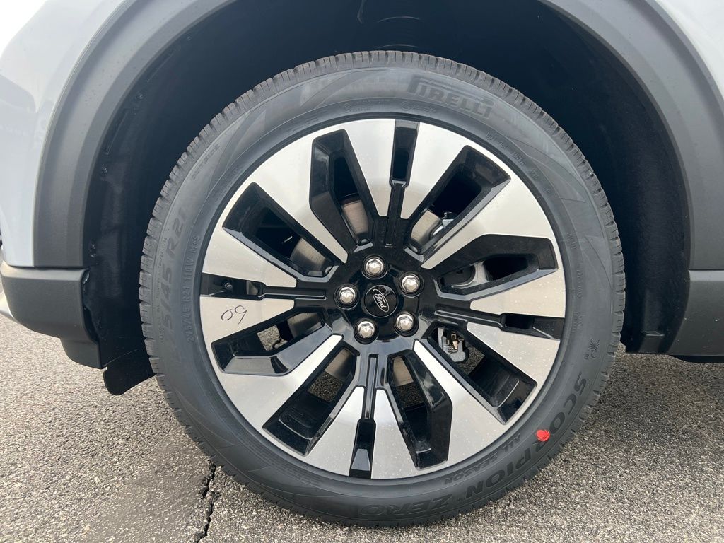 New 2026 Ford Explorer - photo 26