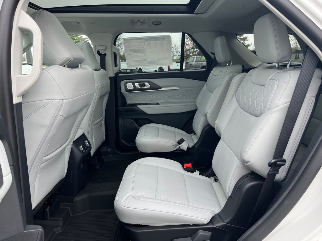 New 2026 Ford Explorer - photo 27