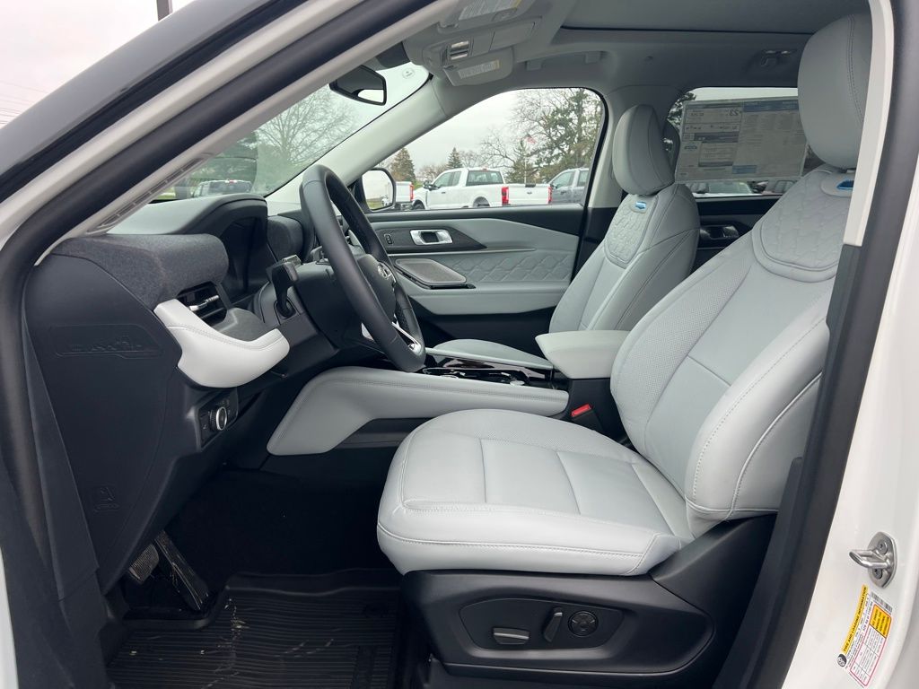 New 2026 Ford Explorer - photo 11