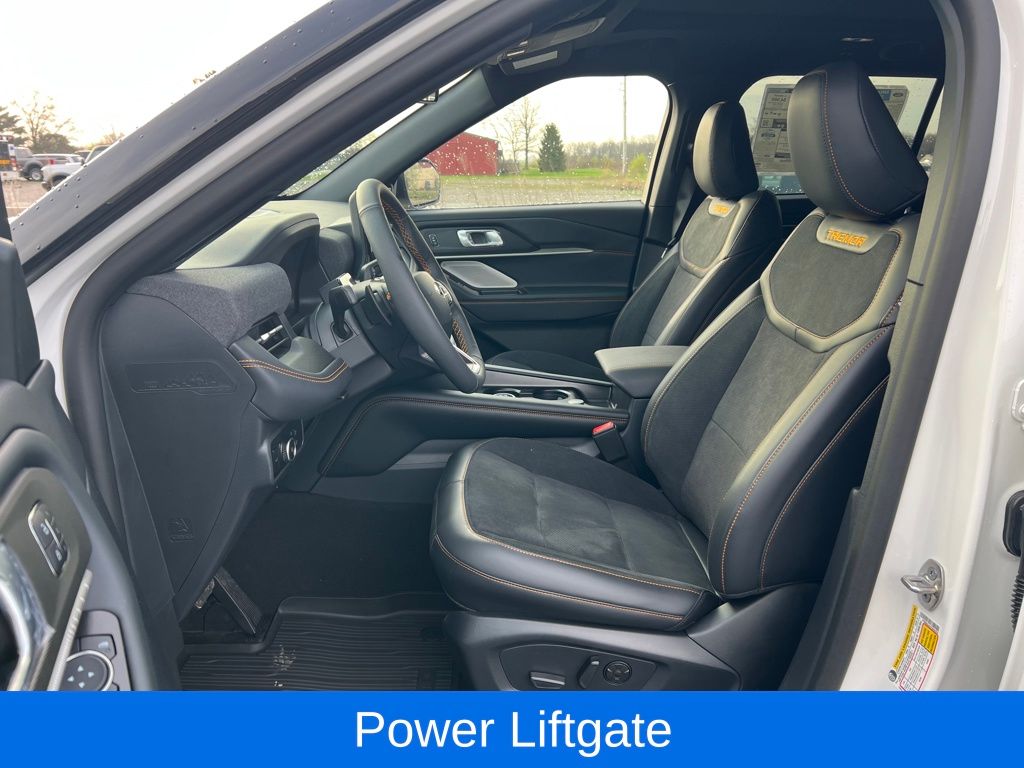New 2026 Ford Explorer - photo 2