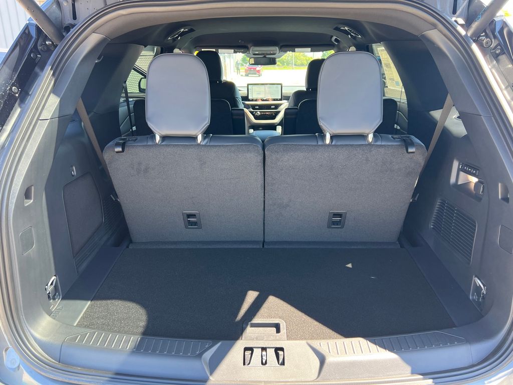 New 2026 Ford Explorer - photo 24