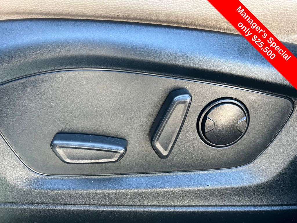 Used 2022 Ford Explorer - photo 33