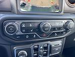 2022 Jeep Gladiator Crew Cab 4x4, Pickup for sale #J30628A - photo 11