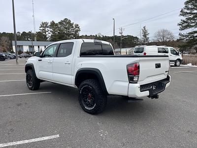 2018 Toyota Tacoma Double Cab 4x4, Pickup for sale #JU30003CDR - photo 2