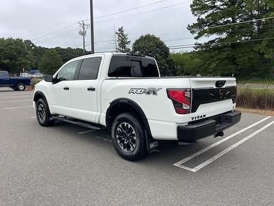 2022 Nissan Titan Crew Cab 4x4 Pickup for sale #PJ1599ADR - photo 2