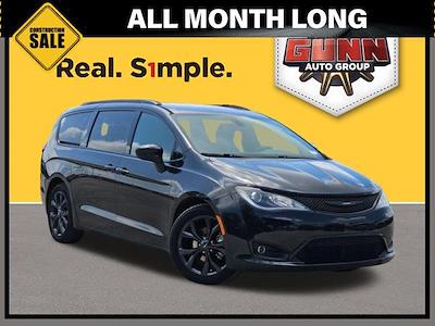 2018 Chrysler Pacifica FWD Minivan for sale #GW2898B - photo 1
