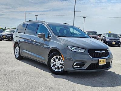 2022 Chrysler Pacifica FWD Minivan for sale #JA10451 - photo 1