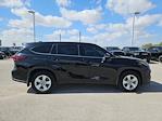 2022 Toyota Highlander FWD SUV for sale #JA10575 - photo 3