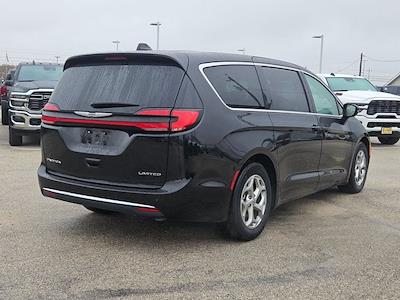 Used 2024 Chrysler Pacifica Limited Minivan for sale #JA10586 - photo 2
