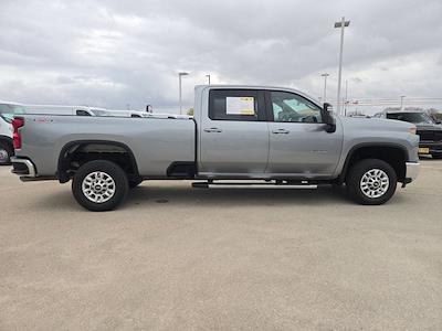 Used 2025 Chevrolet Silverado 2500 - photo 1