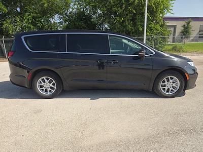 2023 Chrysler Pacifica FWD Minivan for sale #JA10642 - photo 2