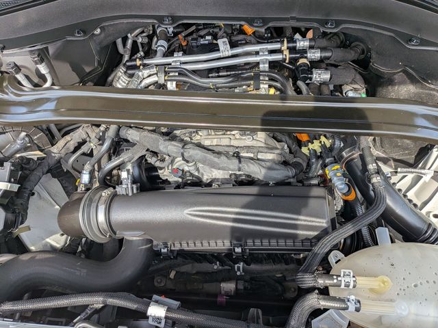 Used 2025 Ford Explorer - photo 31
