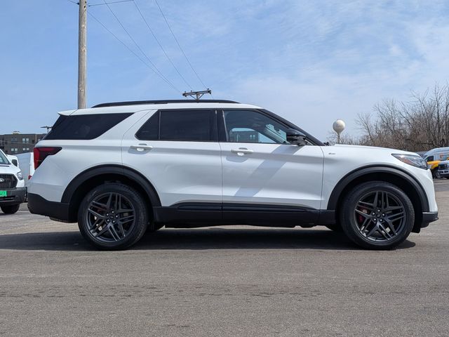 Used 2025 Ford Explorer - photo 10