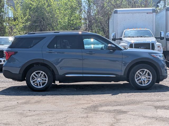 Used 2025 Ford Explorer - photo 10