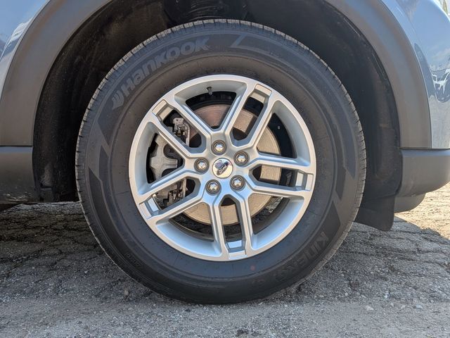 Used 2025 Ford Explorer - photo 11