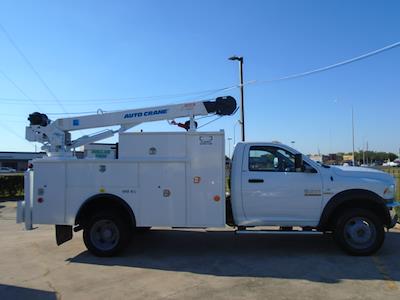 Used 2016 Ram 5500 Regular Cab Bucket Truck for sale #245447 - photo 2