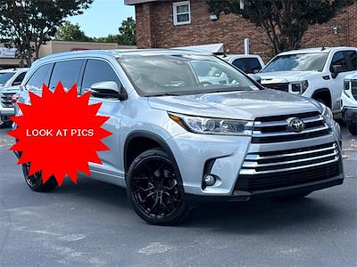 2018 Toyota Highlander FWD SUV for sale #219740A - photo 1