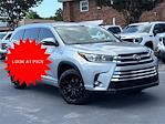 2018 Toyota Highlander FWD SUV for sale #219740A - photo 1