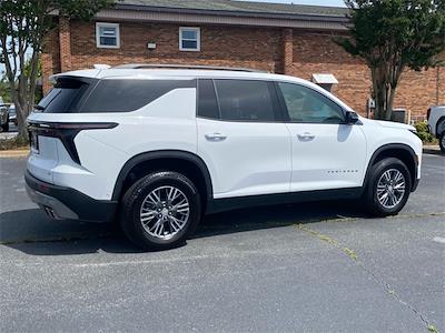 2024 Chevrolet Traverse FWD SUV for sale #251992B - photo 2