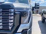 New 2025 GMC Sierra 2500 Denali Ultimate Crew Cab 4x4 Pickup for sale #358240 - photo 29