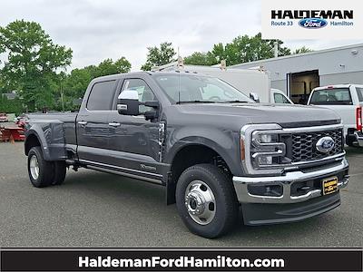 New 2025 Ford F-350 Lariat Crew Cab 4x4 DRW Pickup for sale #25230 - photo 1