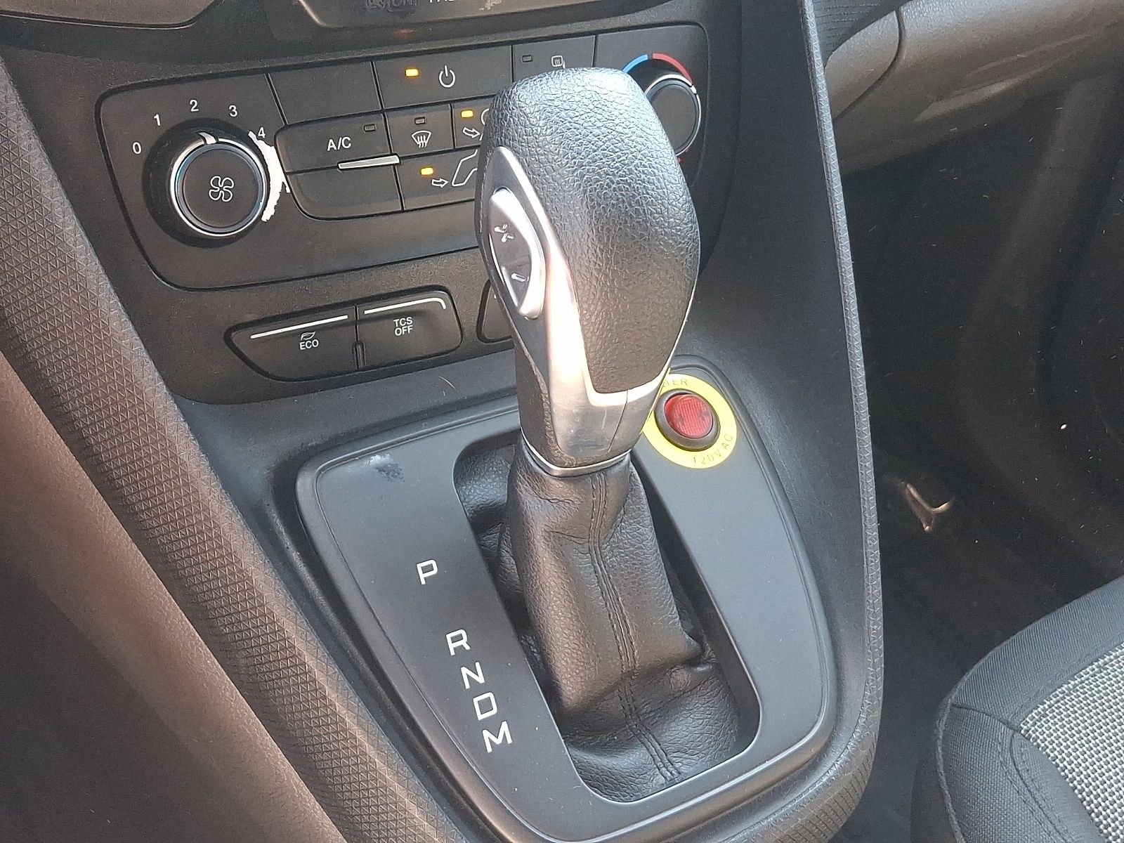 Used 2020 Ford Transit Connect - photo 12