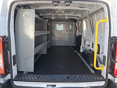Used 2023 Ford Transit 250 - photo 1