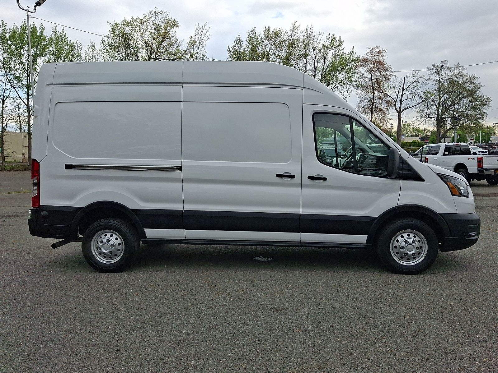 Used 2024 Ford Transit 250 - photo 10