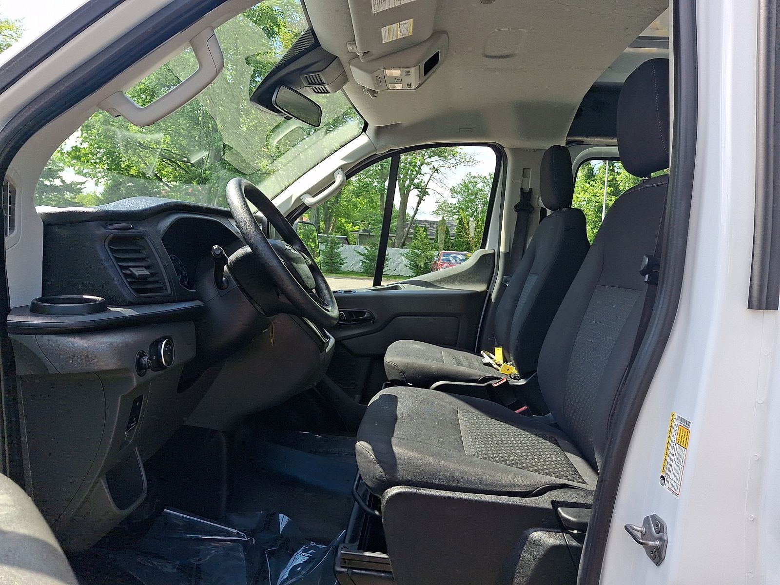 Used 2024 Ford Transit 250 - photo 17