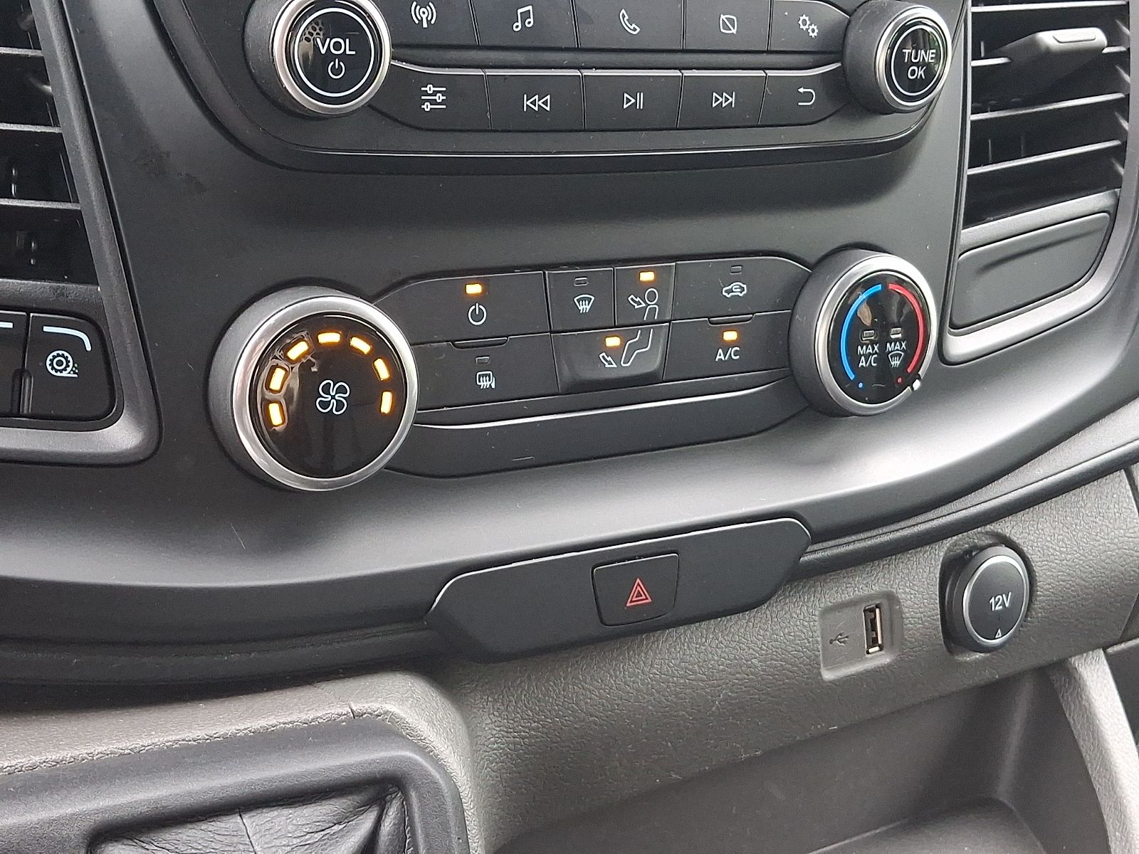 Used 2023 Ford Transit 150 - photo 19