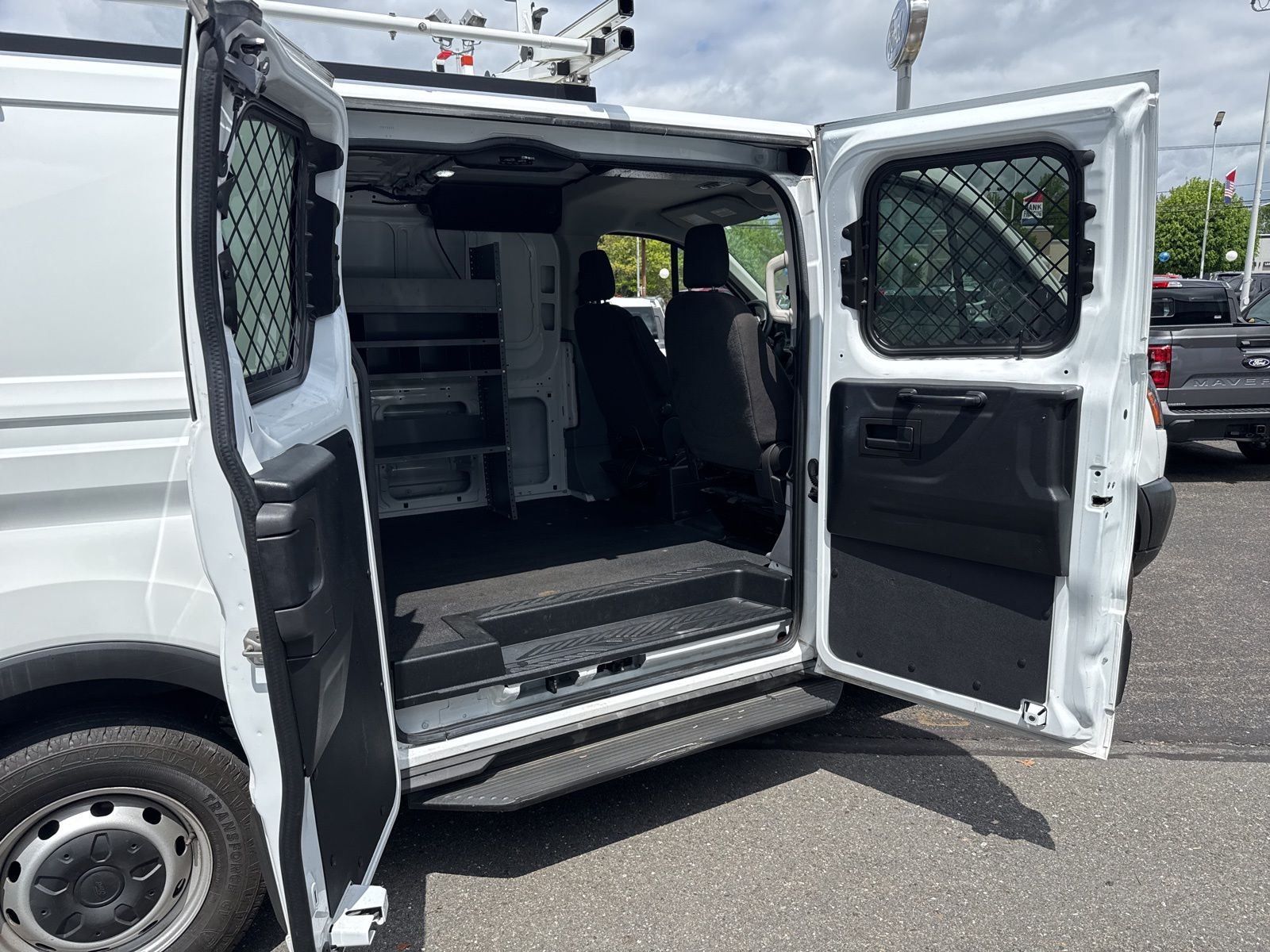 Used 2019 Ford Transit 150 - photo 10