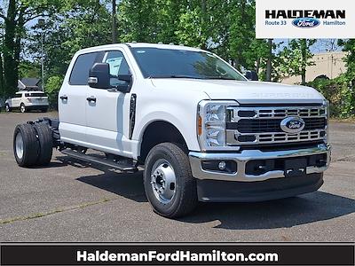 2025 Ford F-350 Crew Cab DRW 4x4 Cab Chassis for sale #X25337 - photo 1