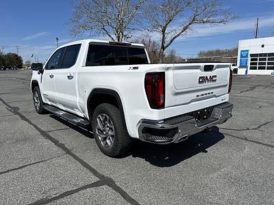 New 2025 GMC Sierra 1500 SLT Crew Cab 4WD Pickup for sale #SZ153599 - photo 2