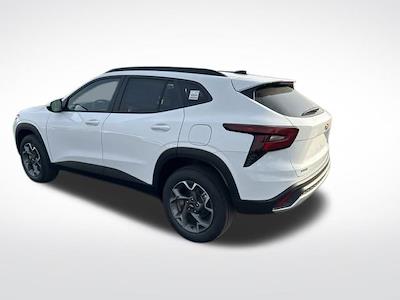 New 2025 Chevrolet Trax LT SUV for sale #A00179 - photo 2