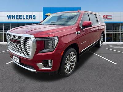Used 2022 GMC Yukon XL - photo 1