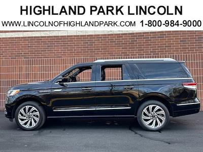 2022 Lincoln Navigator L 4WD, SUV for sale #46559 - photo 2