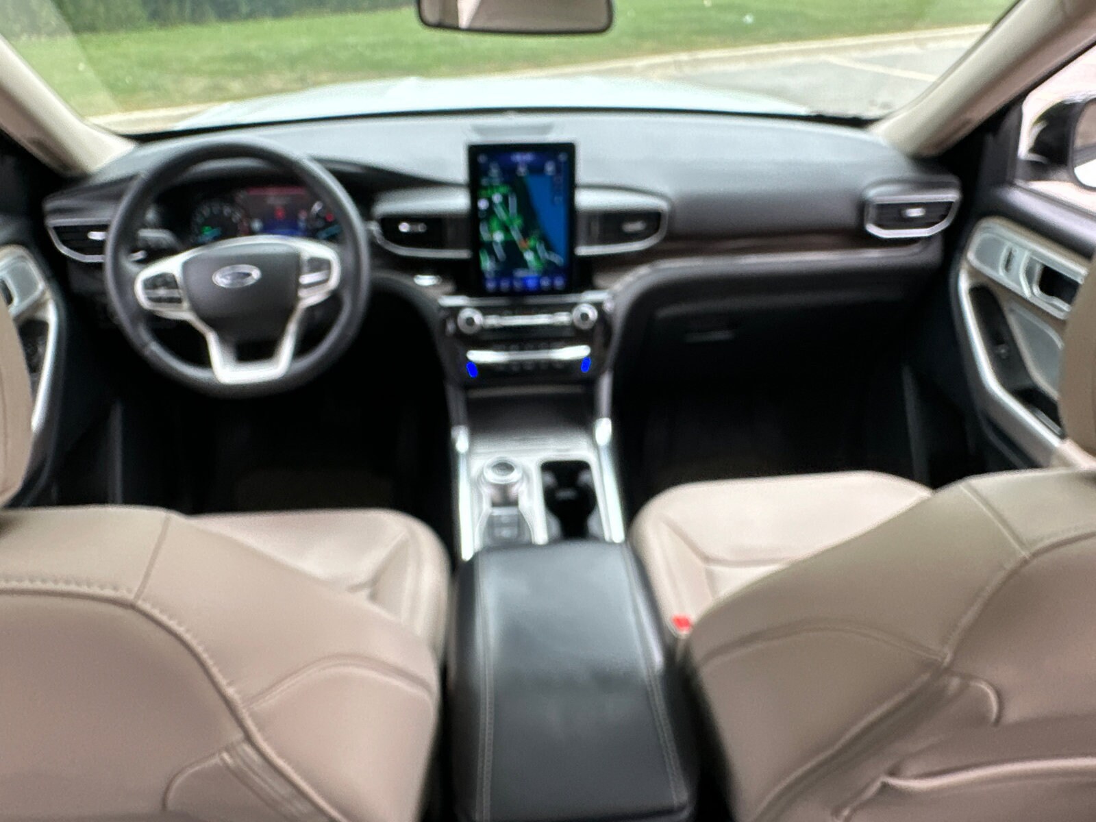 Used 2023 Ford Explorer - photo 17