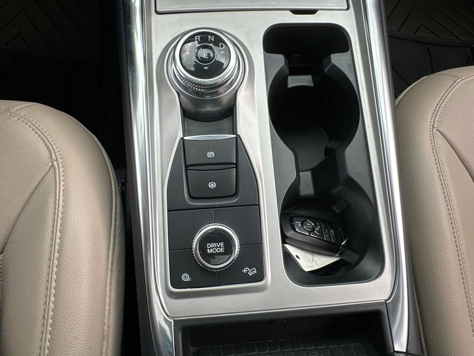 Used 2023 Ford Explorer - photo 26