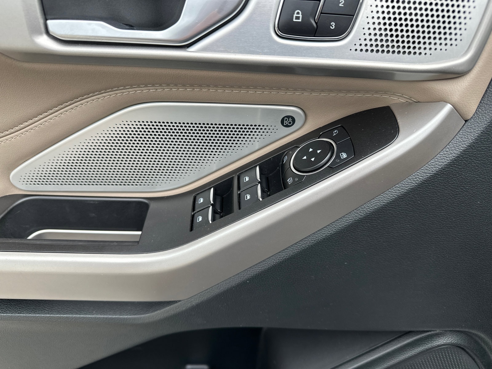 Used 2023 Ford Explorer - photo 31
