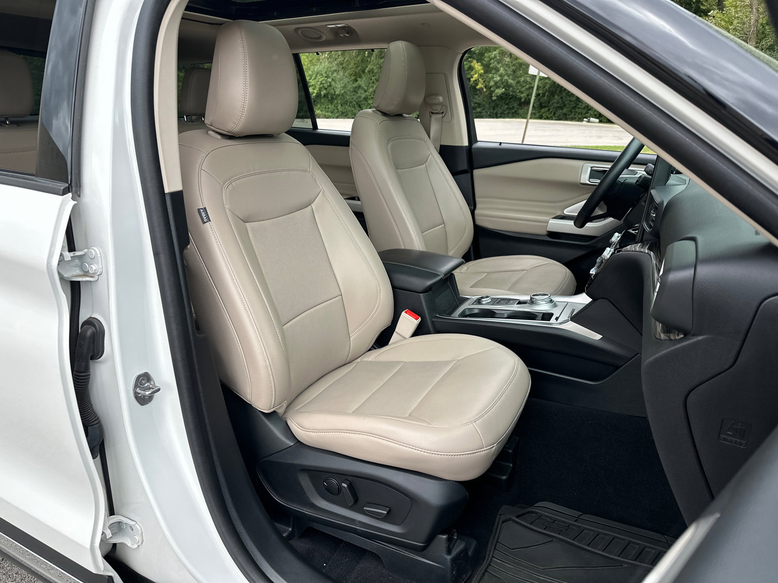 Used 2023 Ford Explorer - photo 39