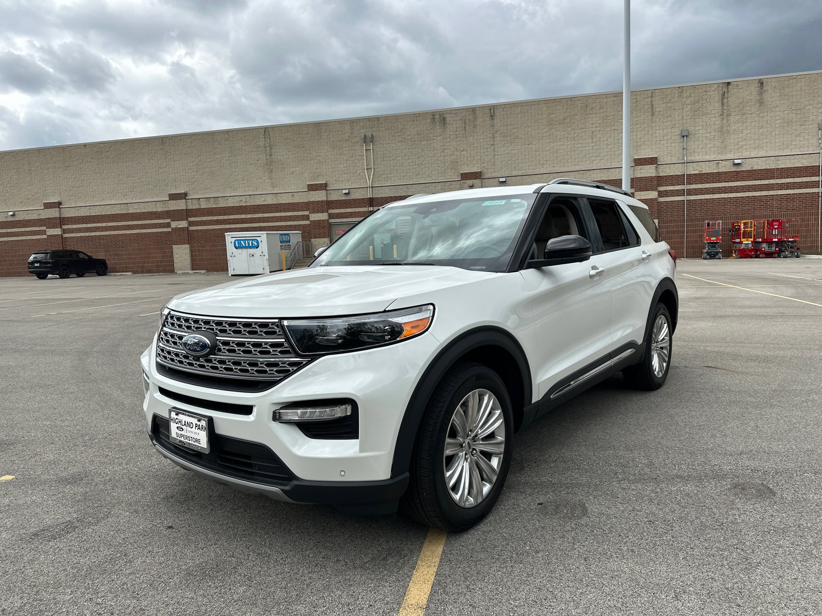 Used 2023 Ford Explorer - photo 7