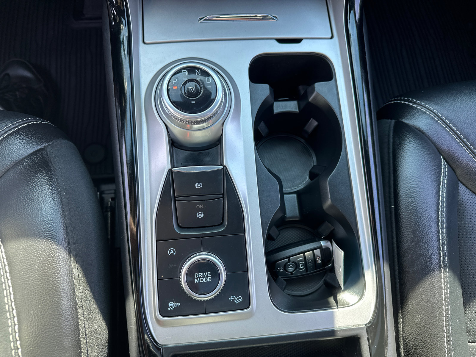 Used 2022 Ford Explorer - photo 26