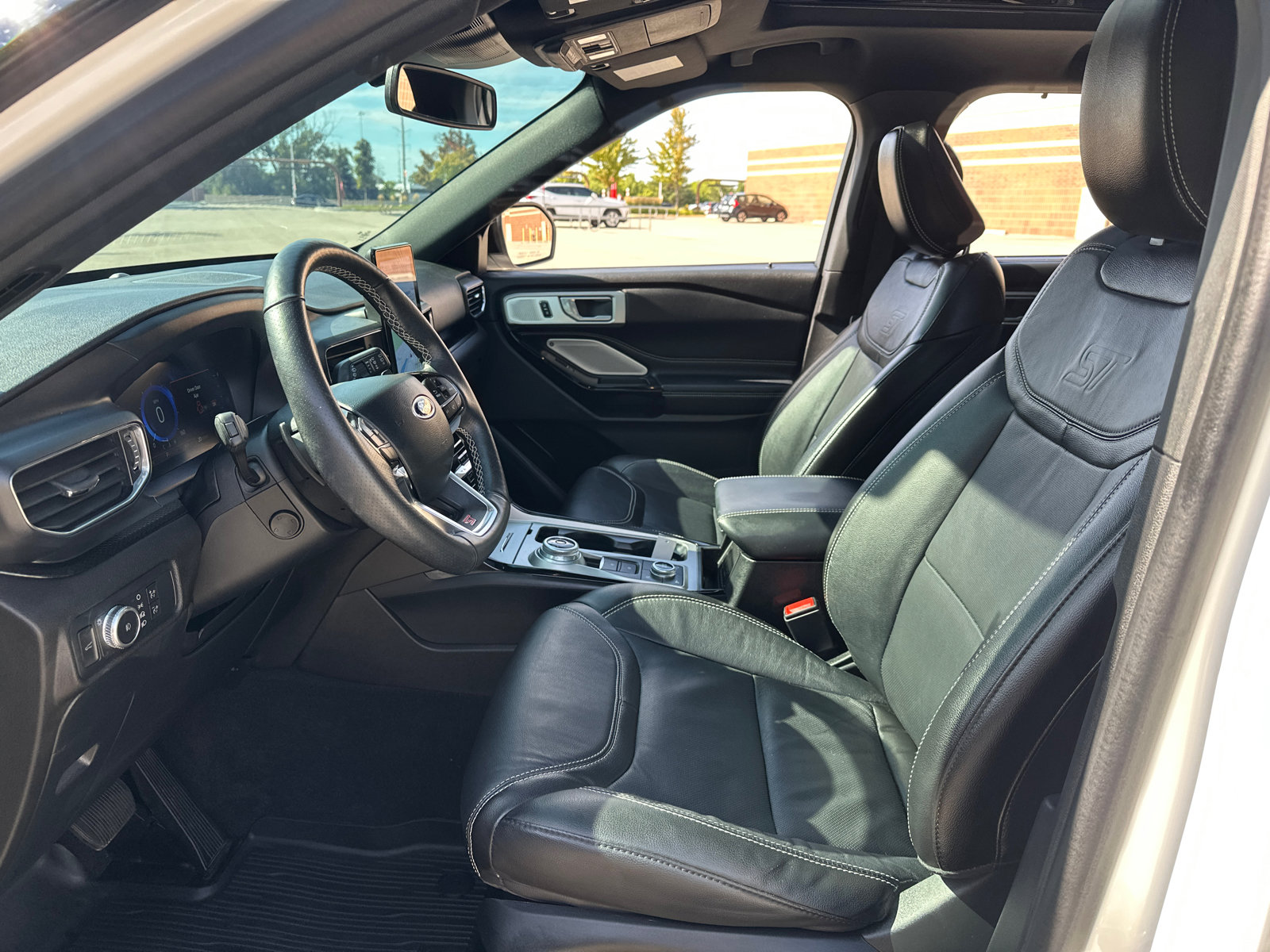 Used 2022 Ford Explorer - photo 29