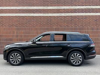 Used 2025 Lincoln Aviator Livery for sale #50065 - photo 2